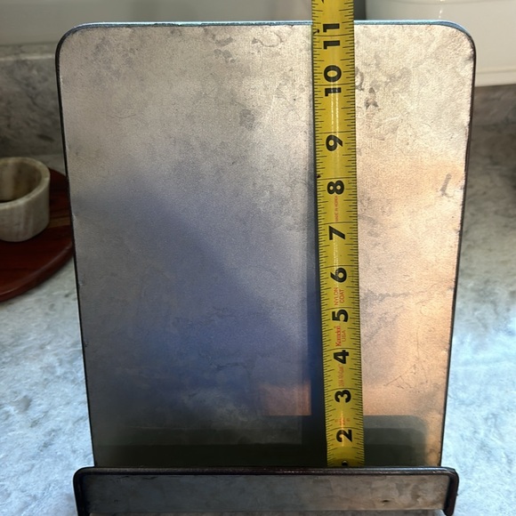 COOKBOOK/BOOK RACK - Picture 4 of 5